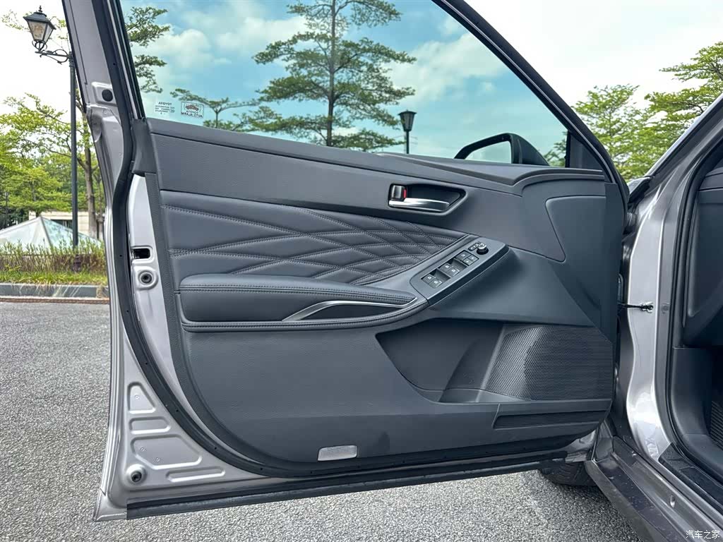 Toyota Avalon, 2019 4