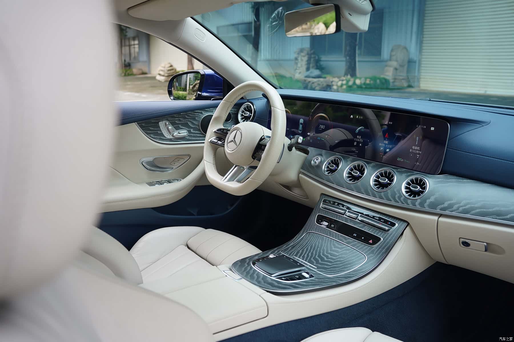 Mercedes-Benz E-Class, 2021 19