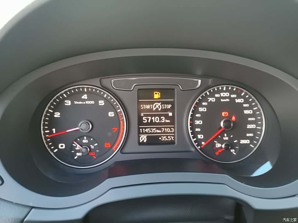 Audi Q3, 2017 12