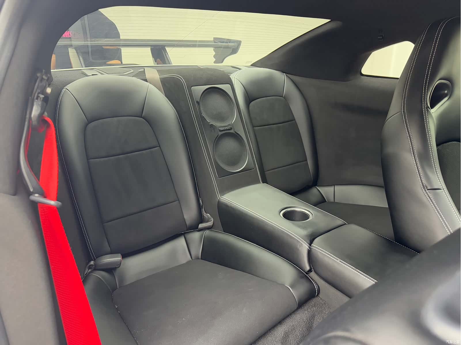 Nissan GT-R, 2010 17