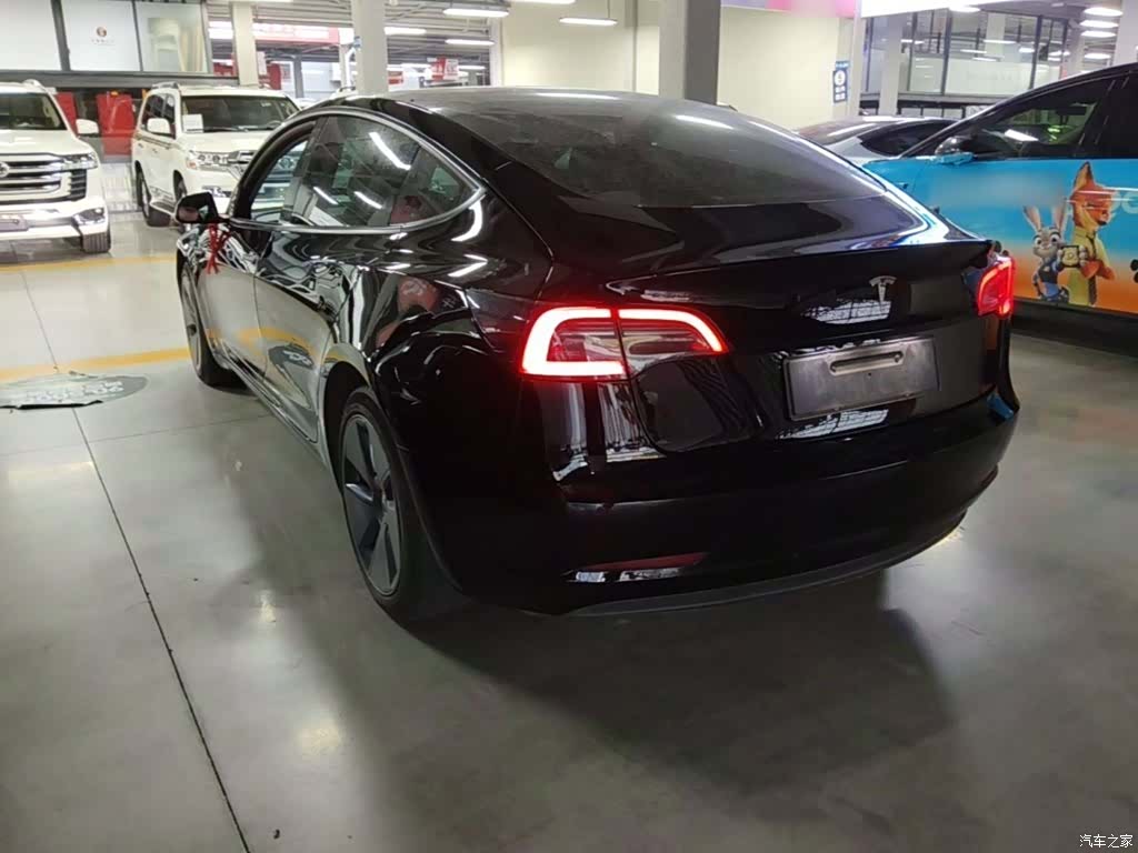 Tesla Model 3, 2023 все фото