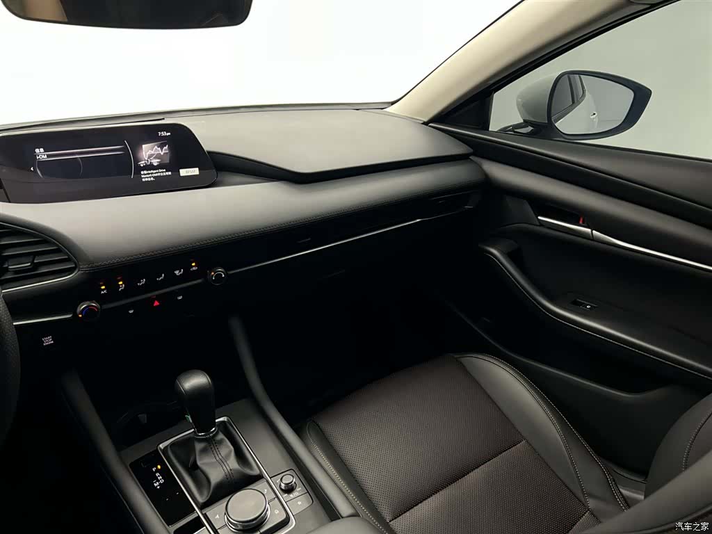 Mazda Mazda3, 2023 21