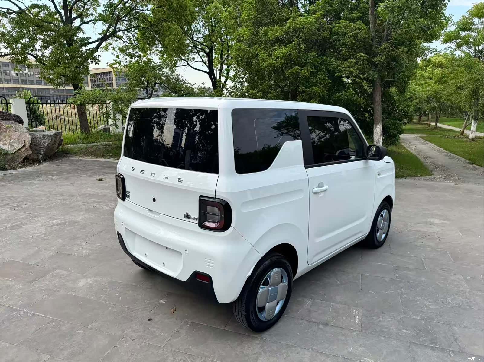 Geely Panda, 2023 4