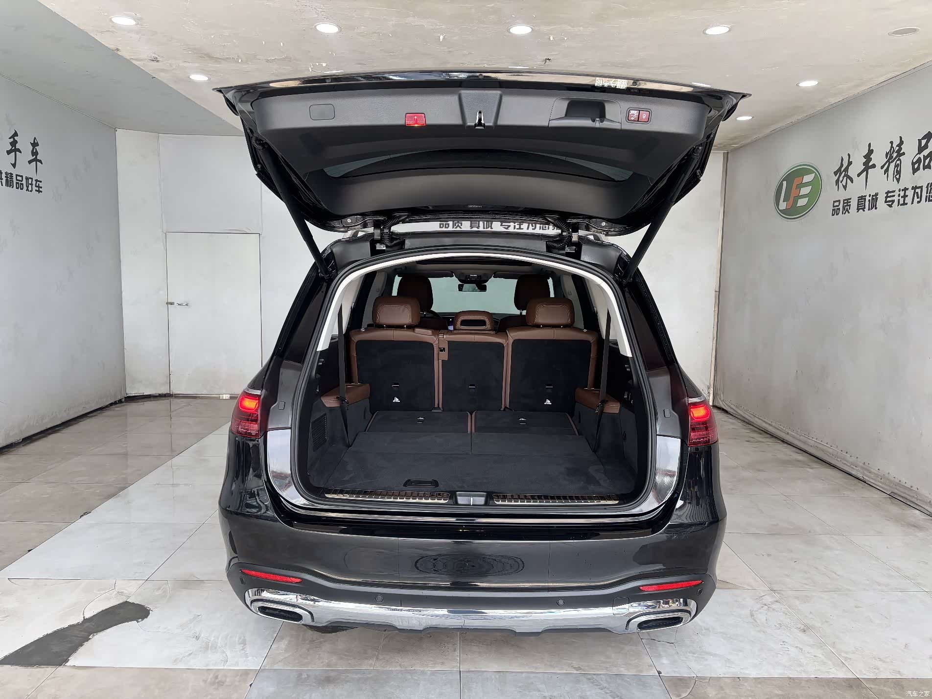 Mercedes-Benz GLS, 2024 32