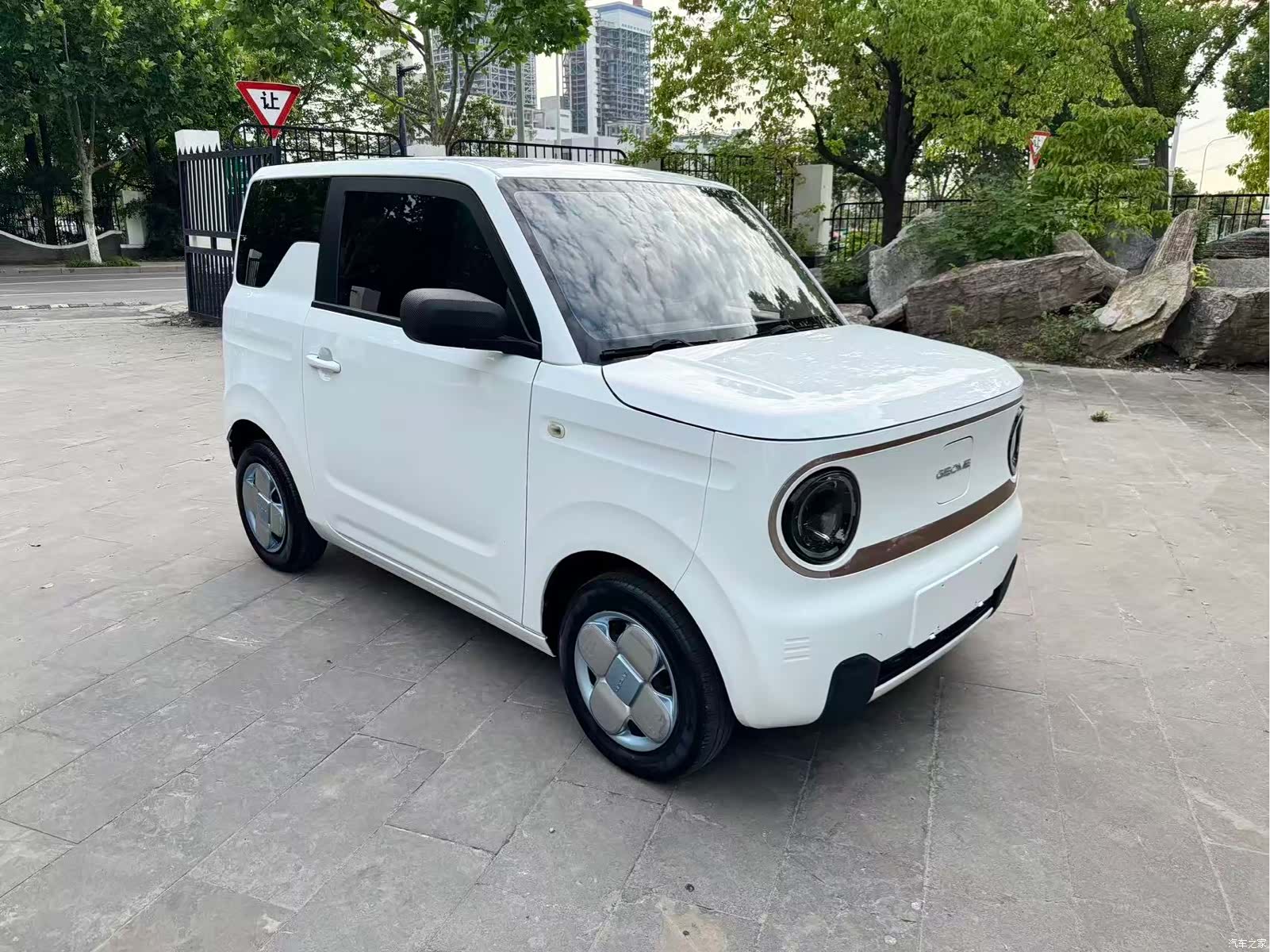 Geely Panda, 2023 3