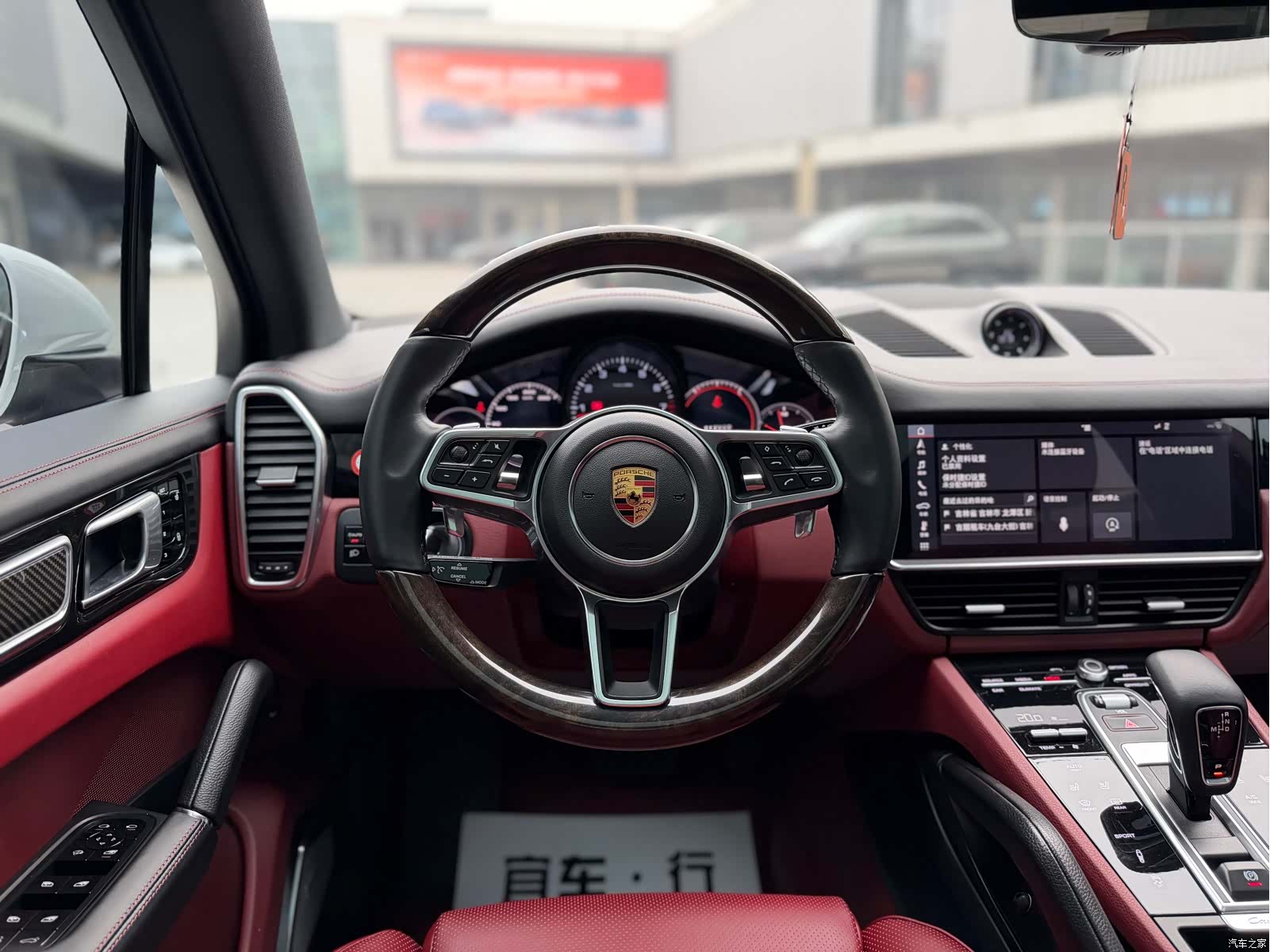 Porsche Cayenne, 2019 12