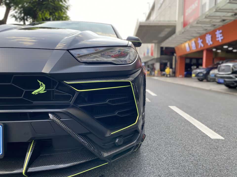 Lamborghini Urus