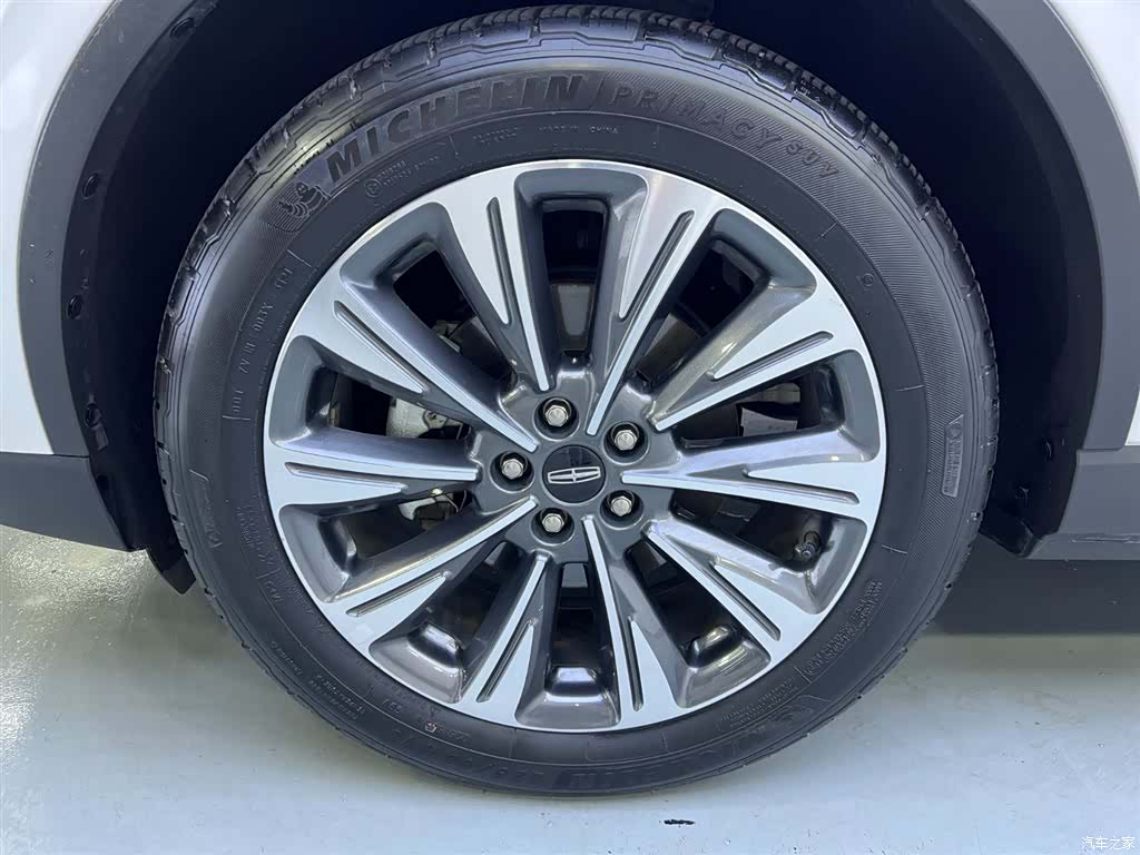 Lincoln Corsair, 2021 21