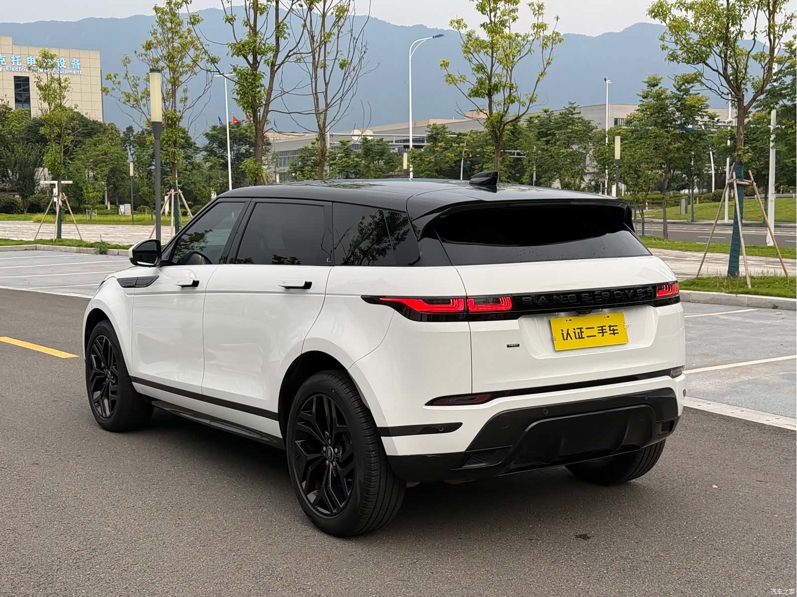 Land Rover Range Rover, 2023 все фото