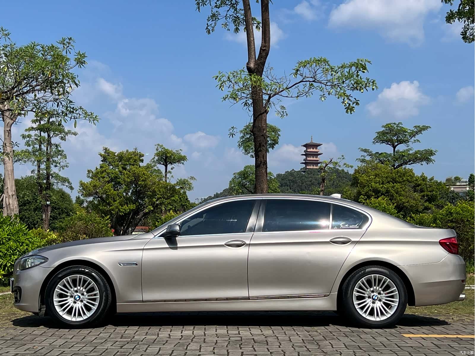 BMW 5 Series, 2015 4