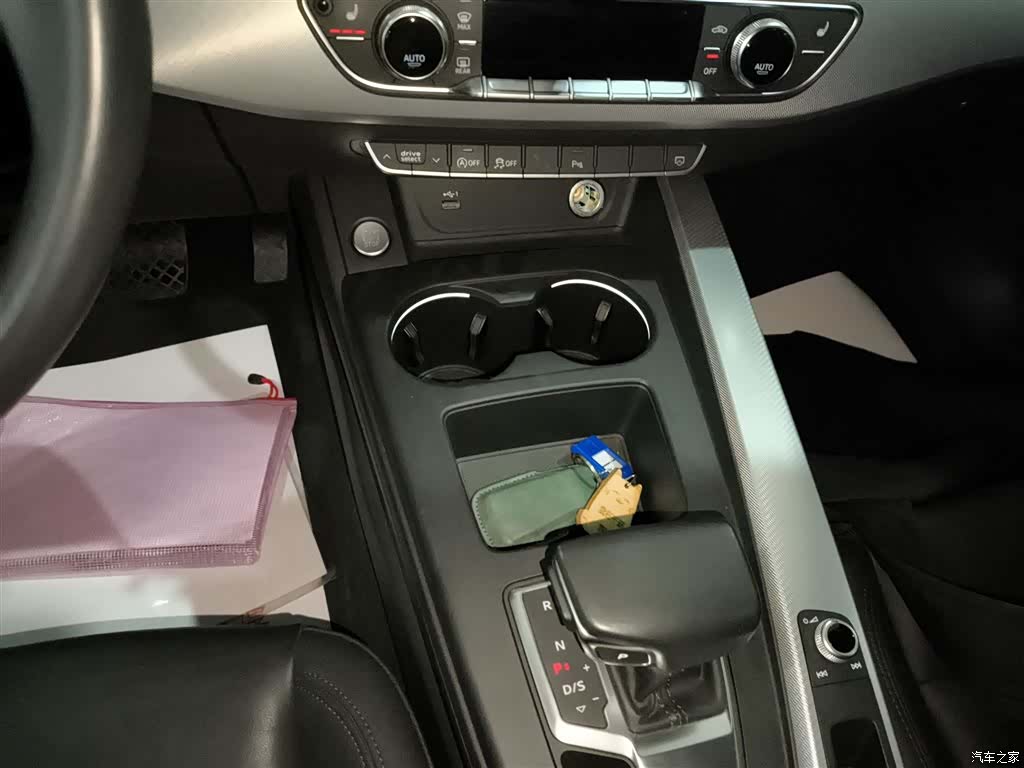 Audi A4, 2022 10