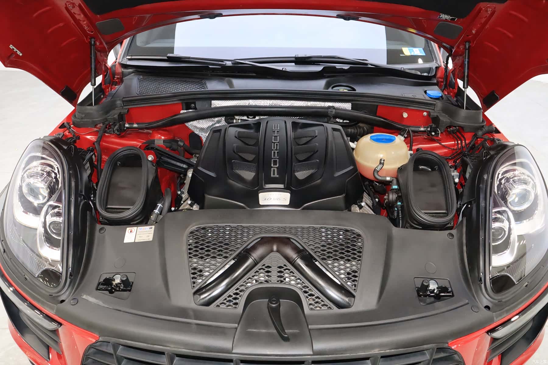 Porsche Macan, 2018 12