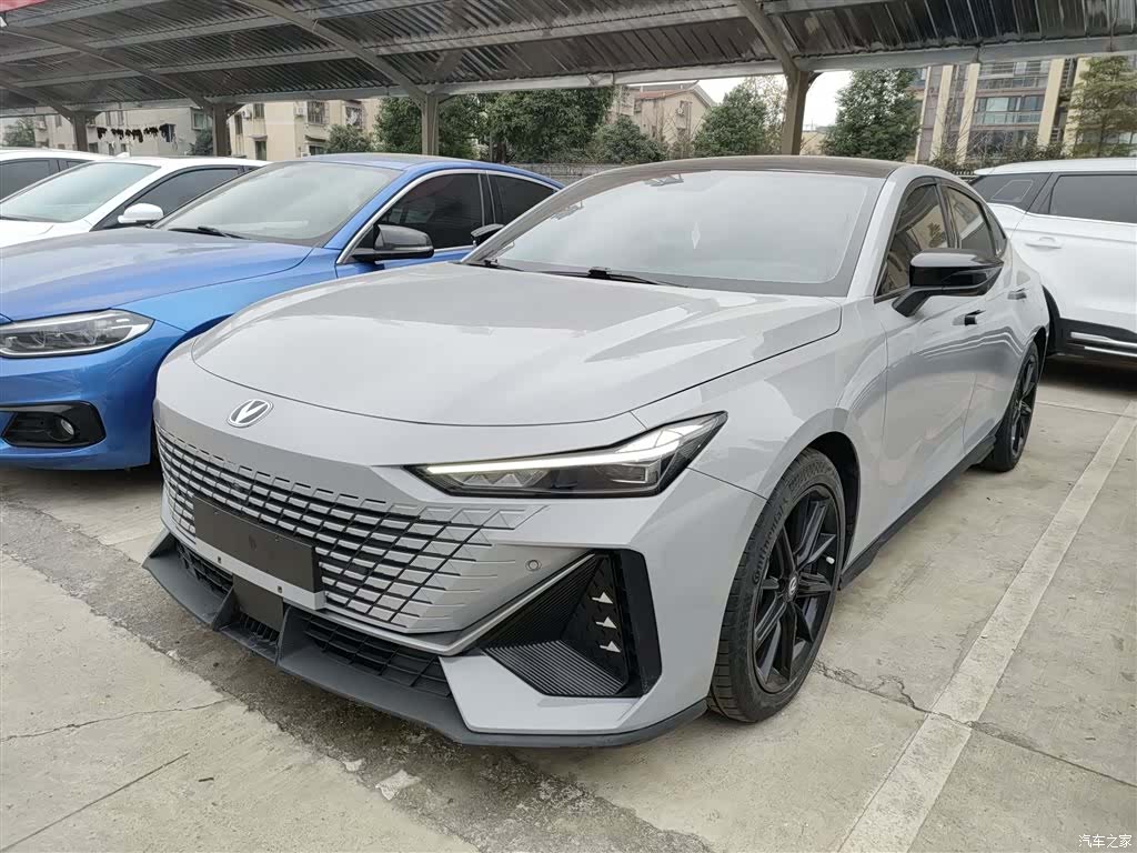 Changan UNI-V, 2022 1