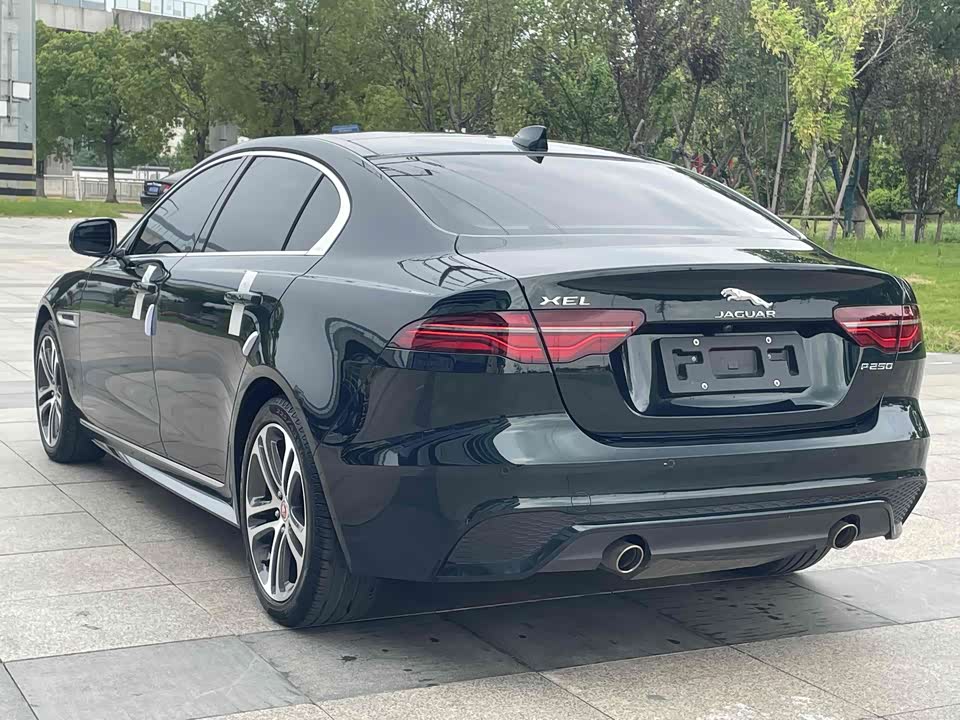Jaguar XEL Jaguar XEL