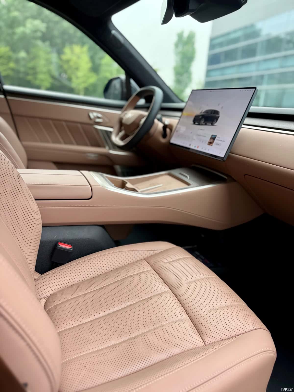 NIO L90, 2025 8