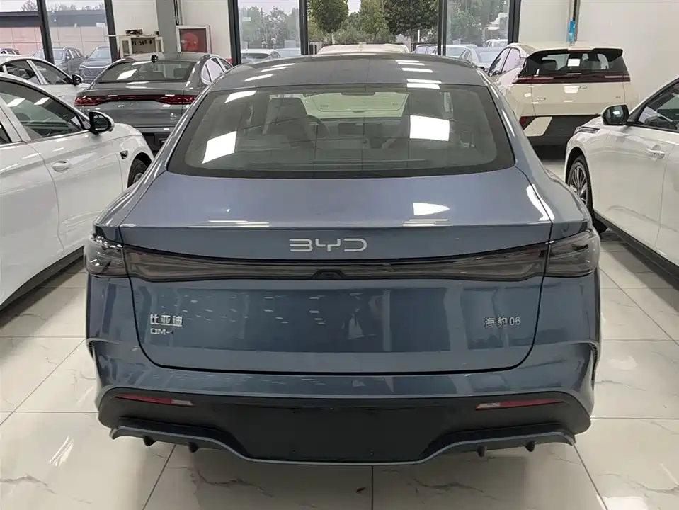 BYD Seal 06