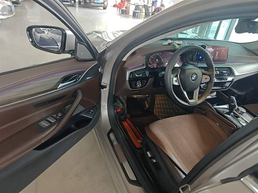 BMW 5 Series 2020, фото 12