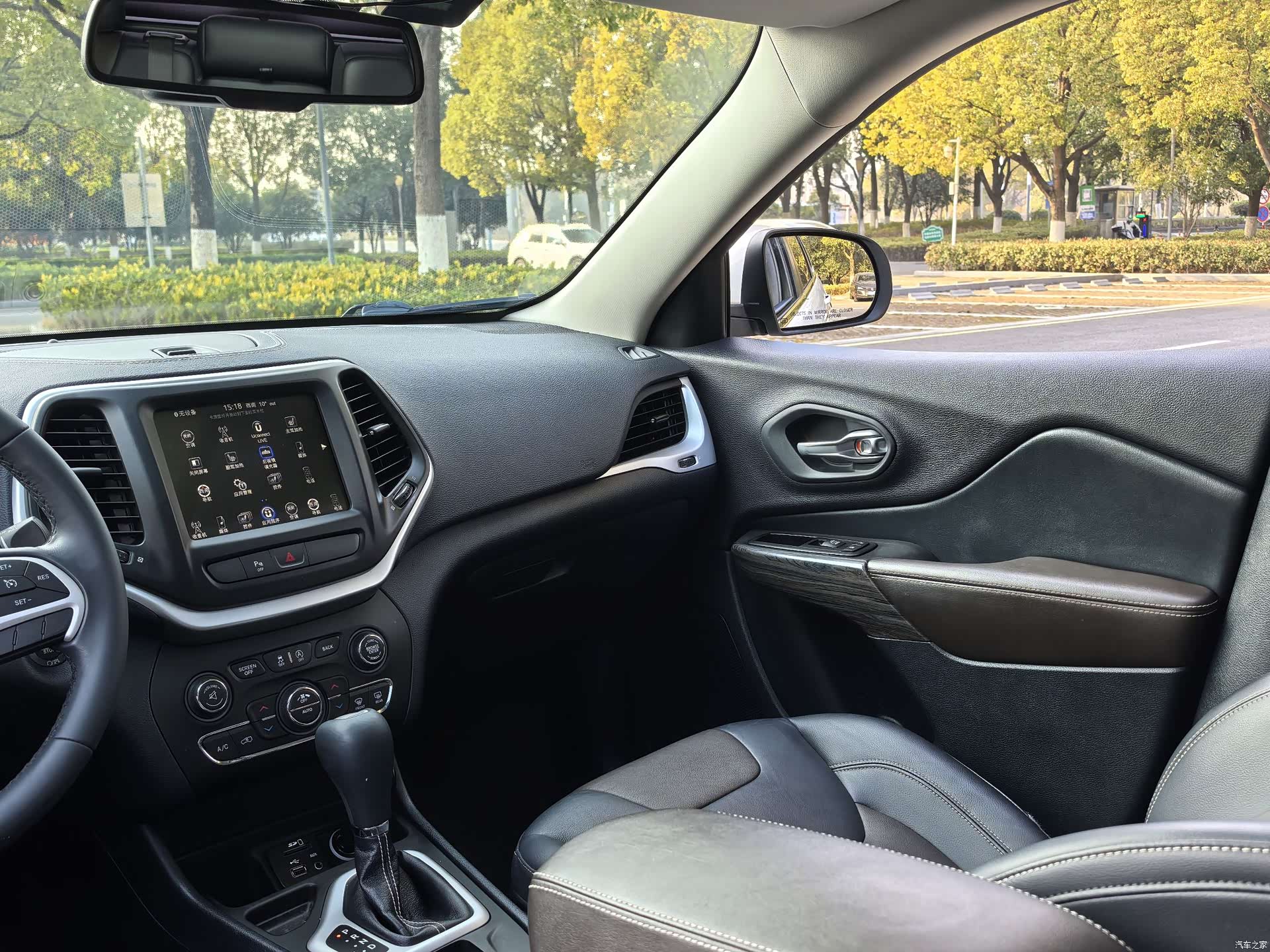 Jeep Cherokee, 2021 16