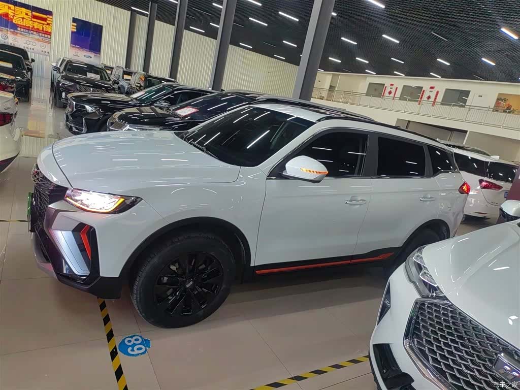 Geely Boyue, 2022 все фото