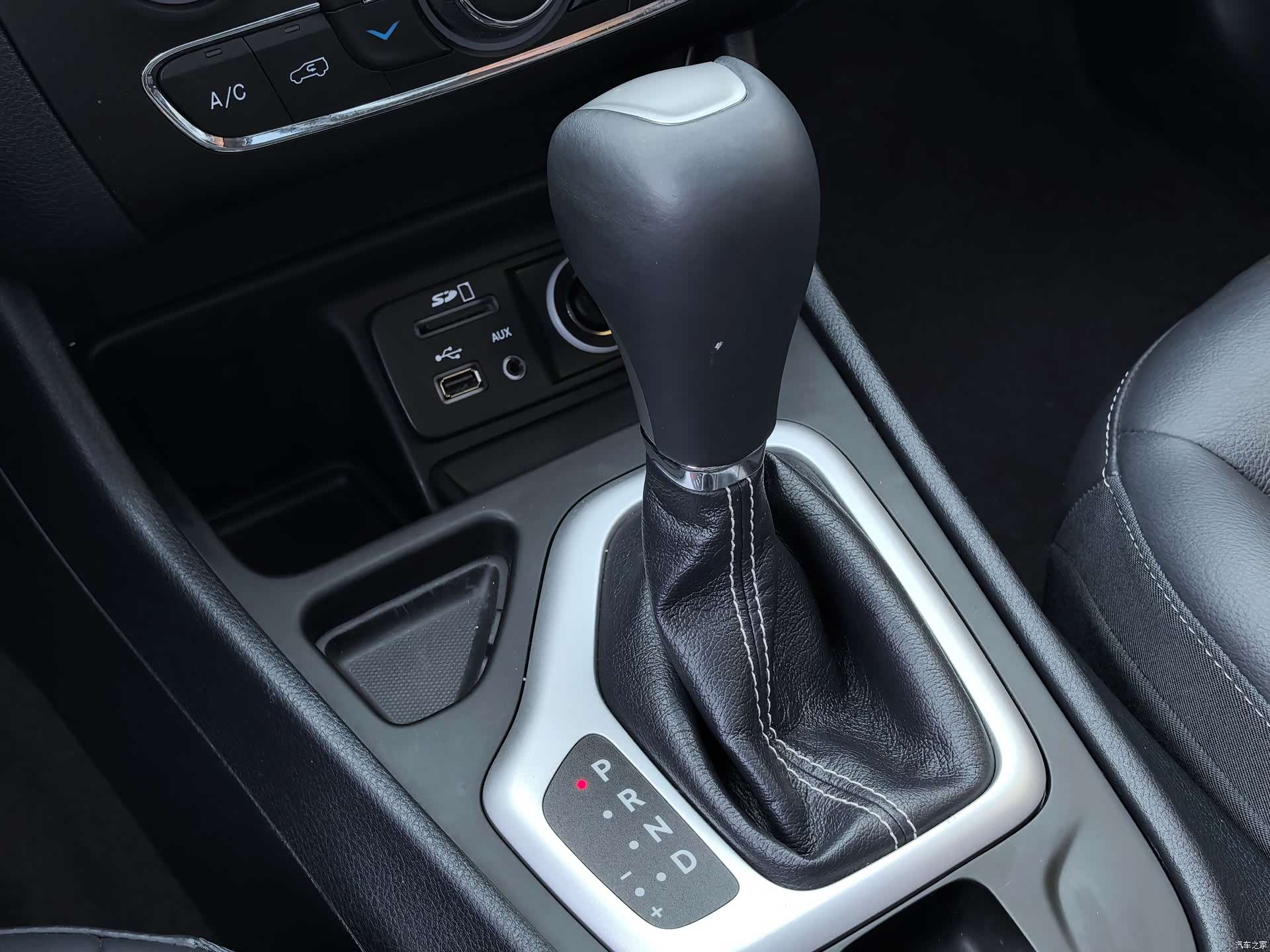 Jeep Cherokee, 2021 18