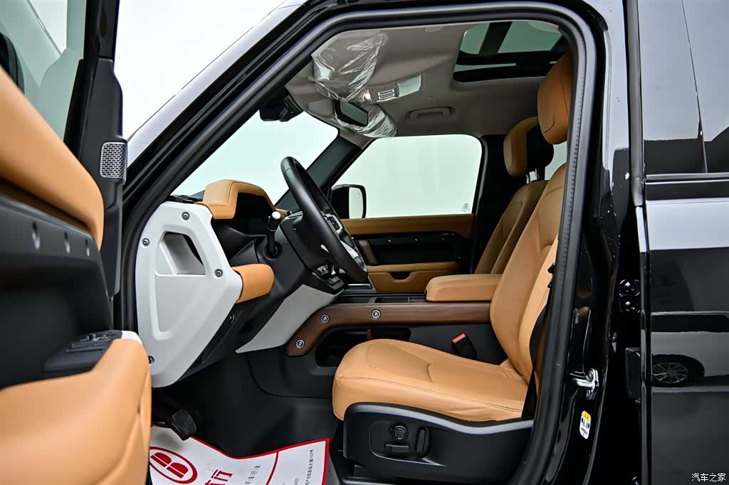 Land Rover Defender, 2024 11