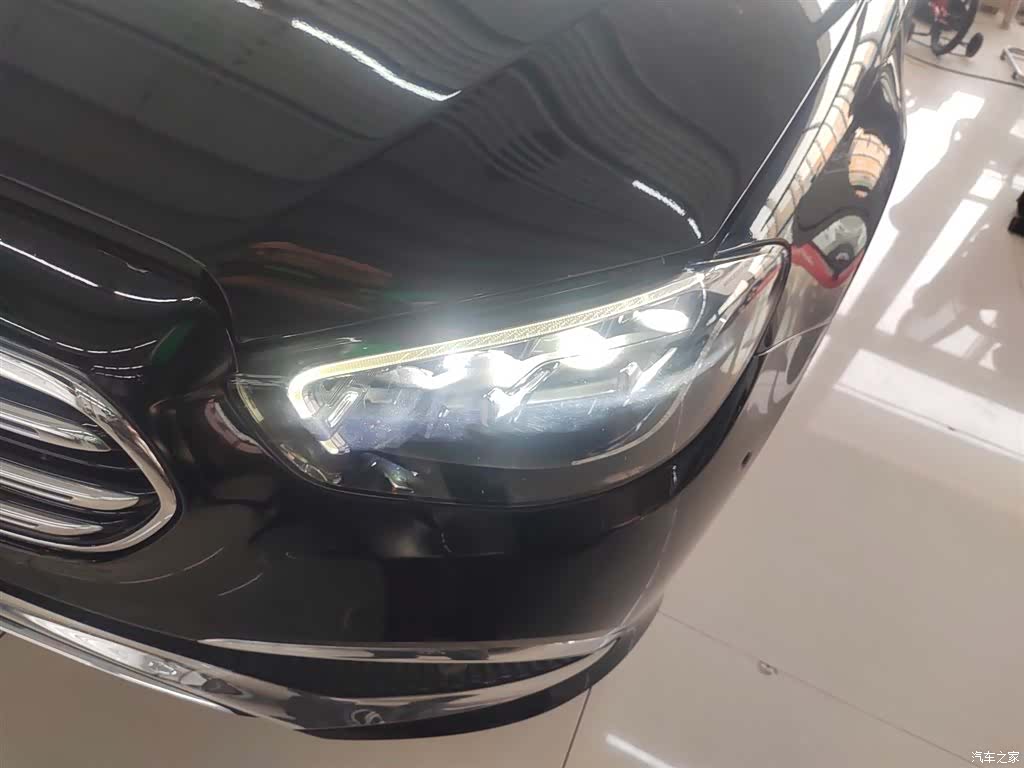 Mercedes-Benz E-Class, 2022 15