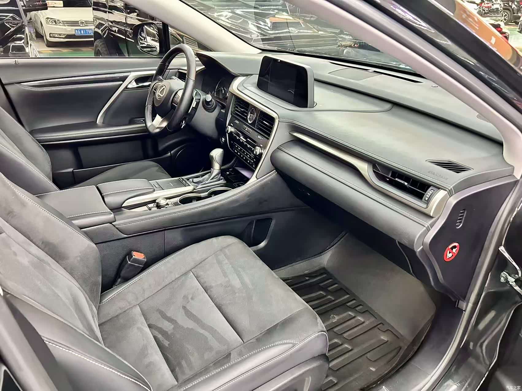 Lexus RX, 2020 8