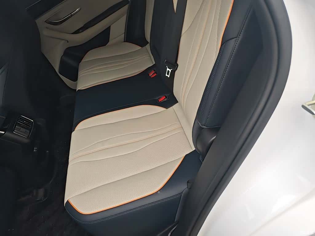 BYD Song, 2022 17