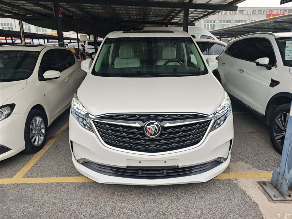 Buick GL8, 2022 3