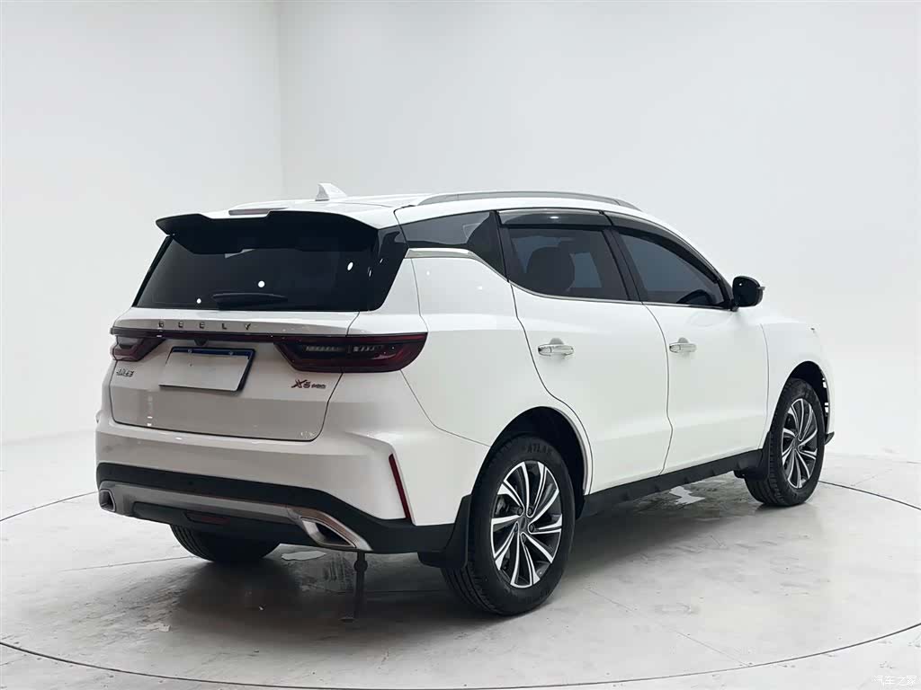 Geely X6, 2022 6