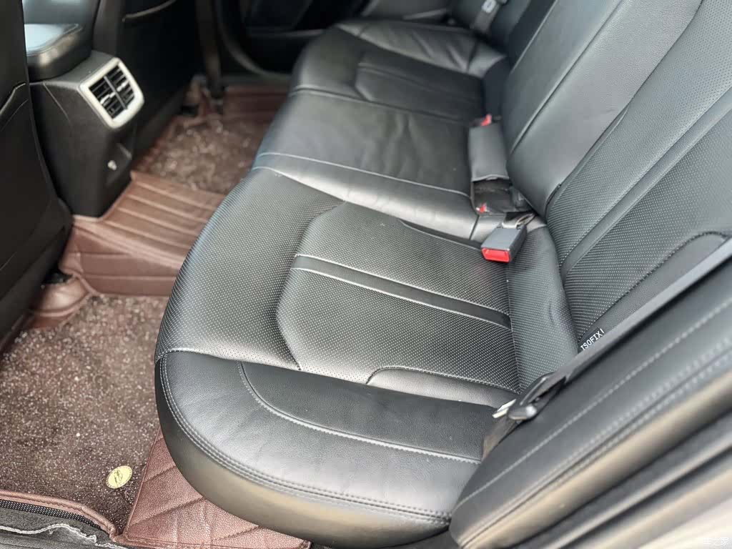 Kia K5, 2020 4