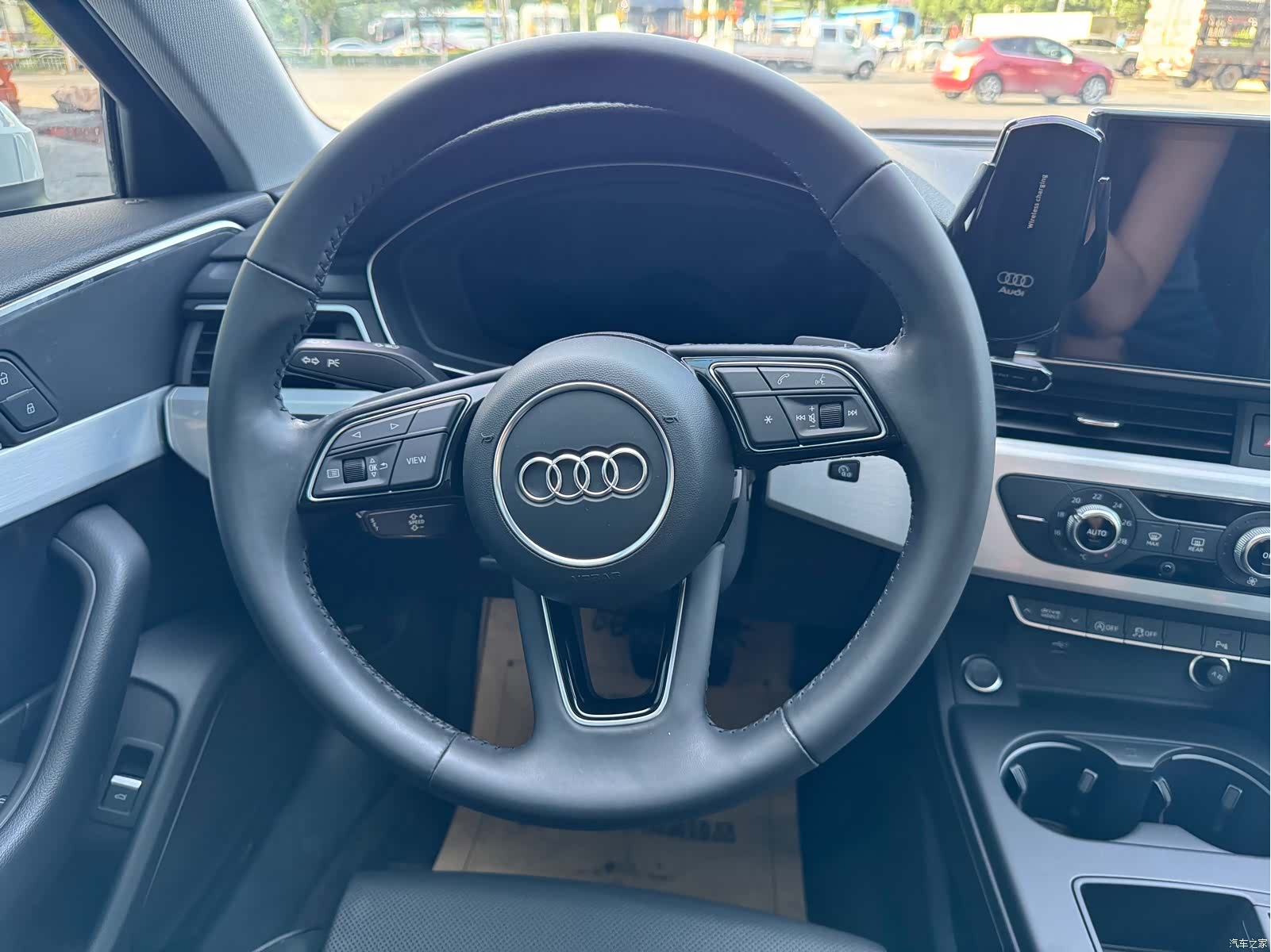 Audi A4L, 2022 8