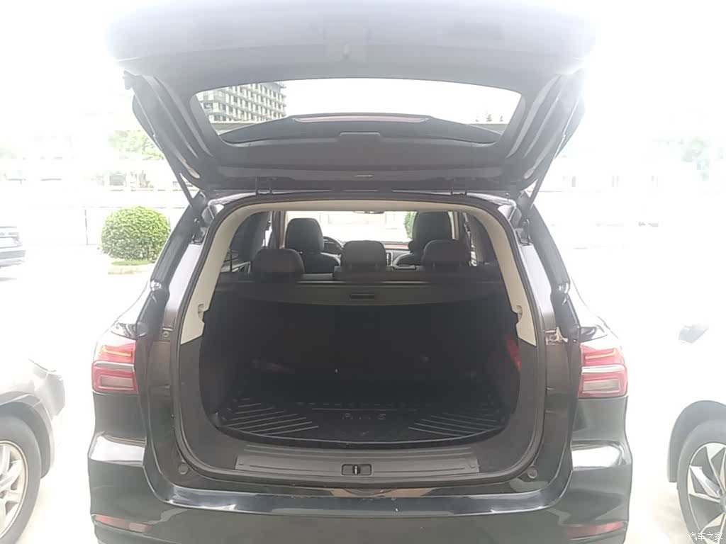 Roewe RX5, 2020 19