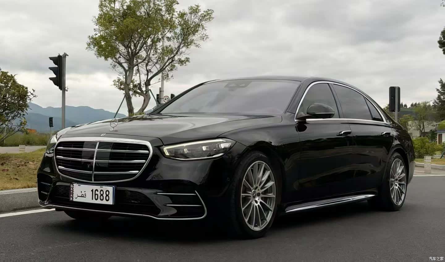 Mercedes-Benz S-Class, 2022 1
