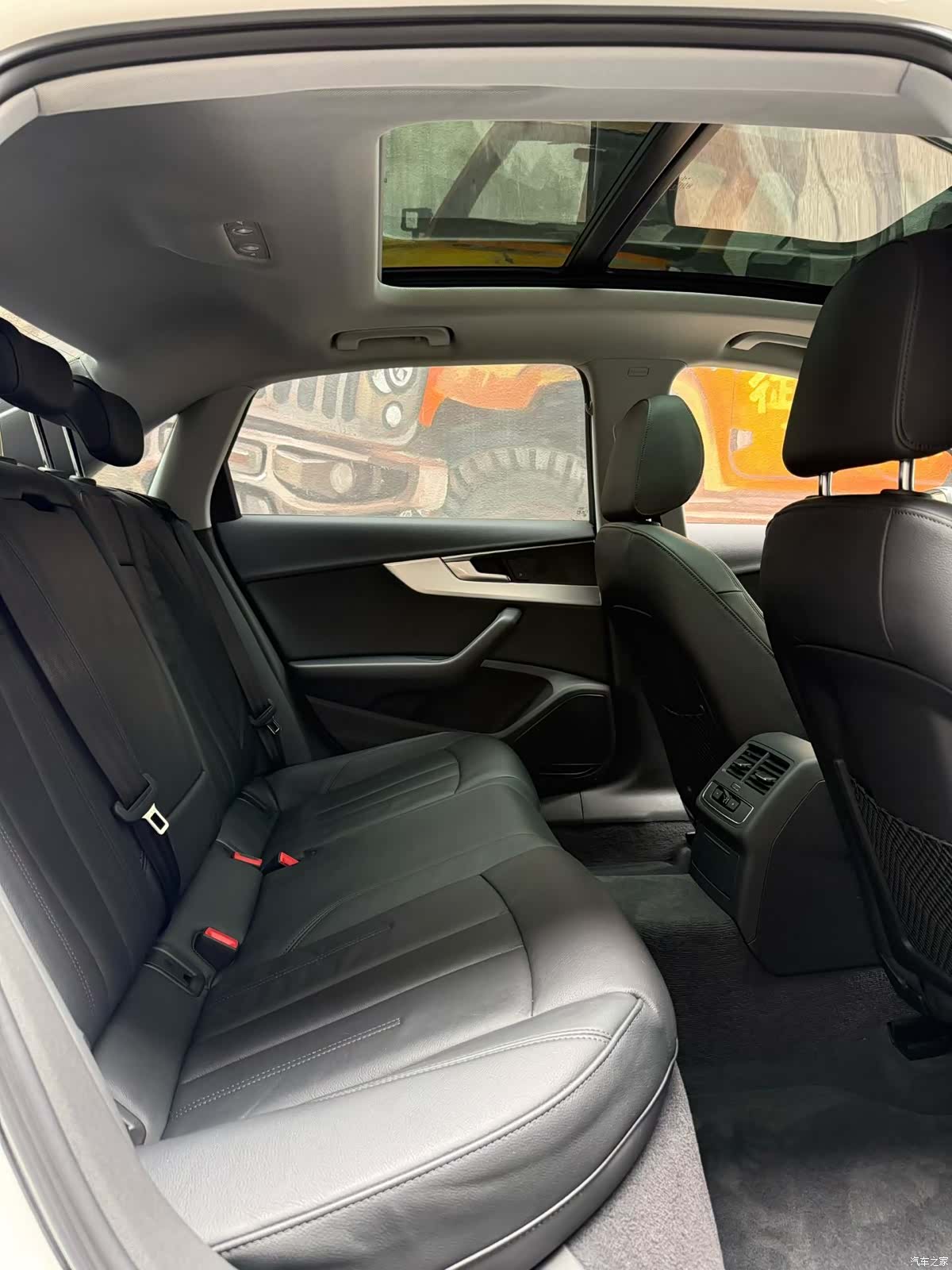 Audi A4L, 2018 9