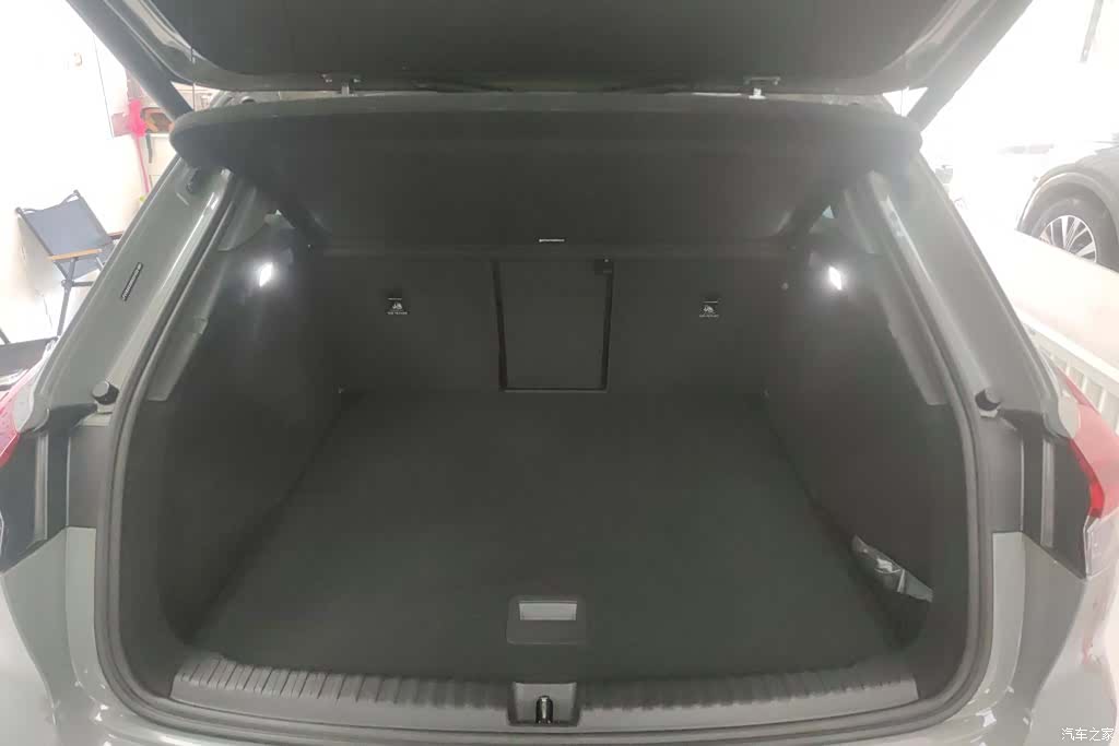 Audi Q4 e-tron, 2024 4