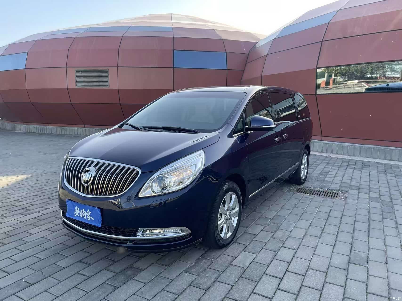 Buick GL8, 2015 1