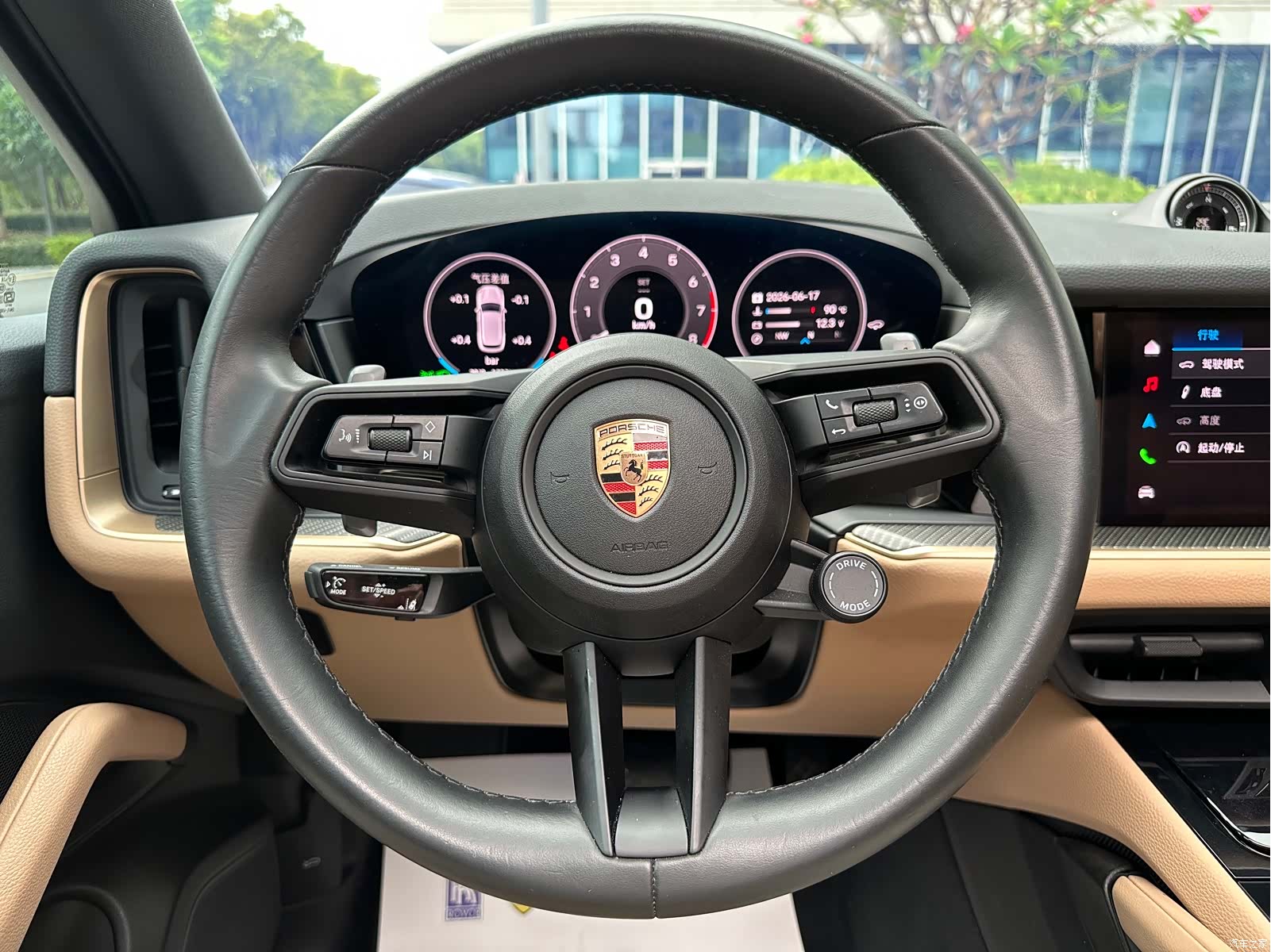 Porsche Cayenne, 2025 10