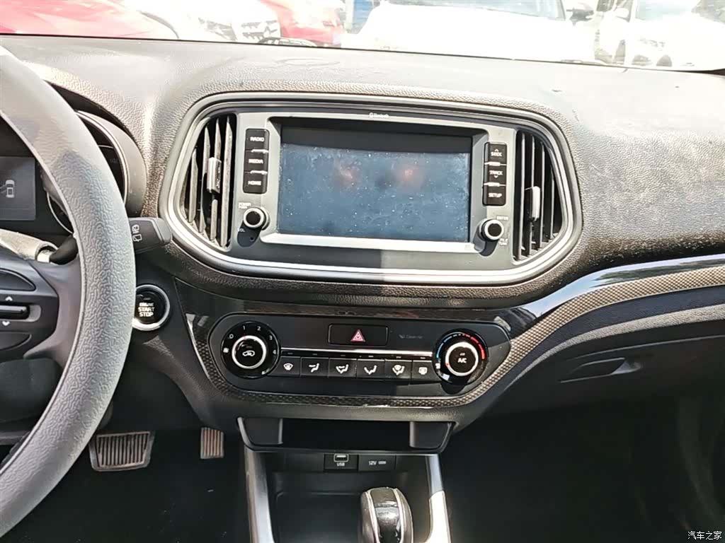 Kia KX3, 2019 13