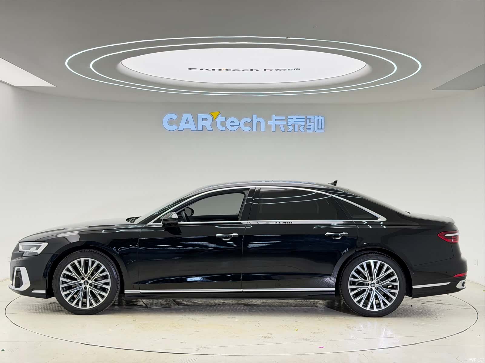 Audi A8L, 2024 4