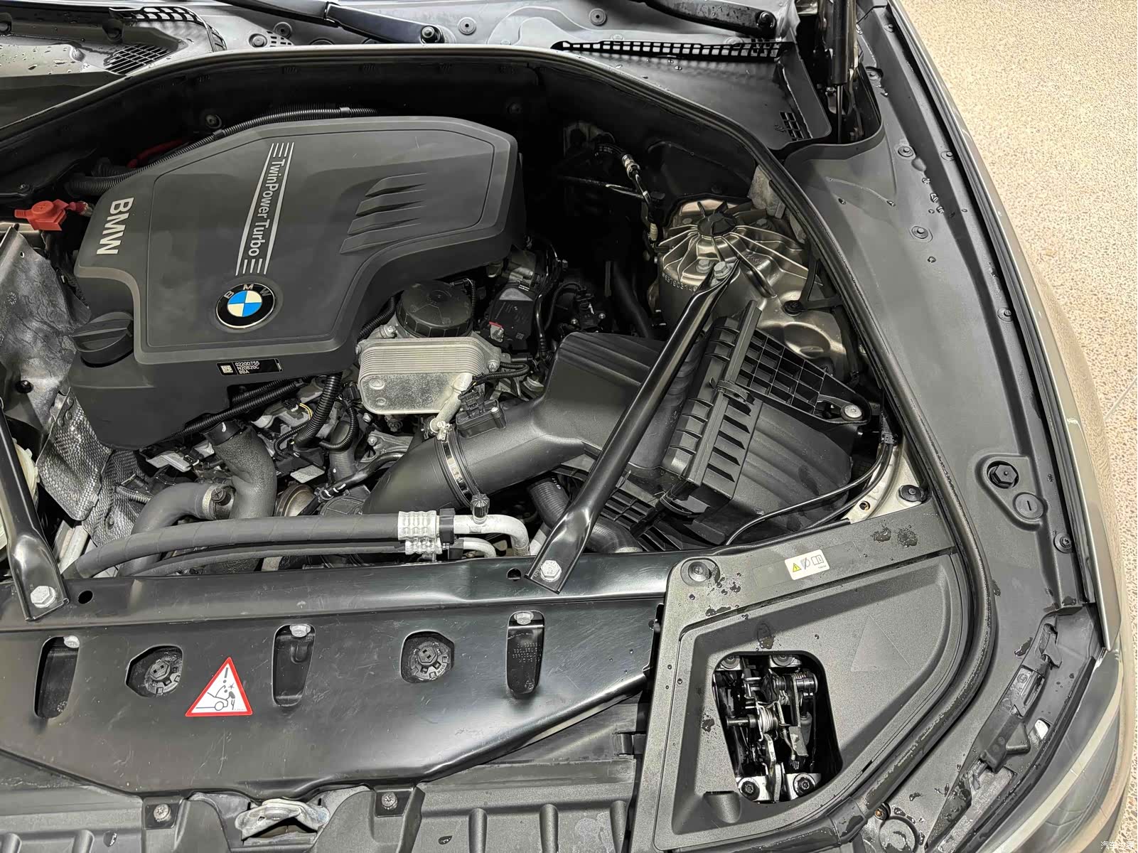 BMW 5 Series, 2016 38
