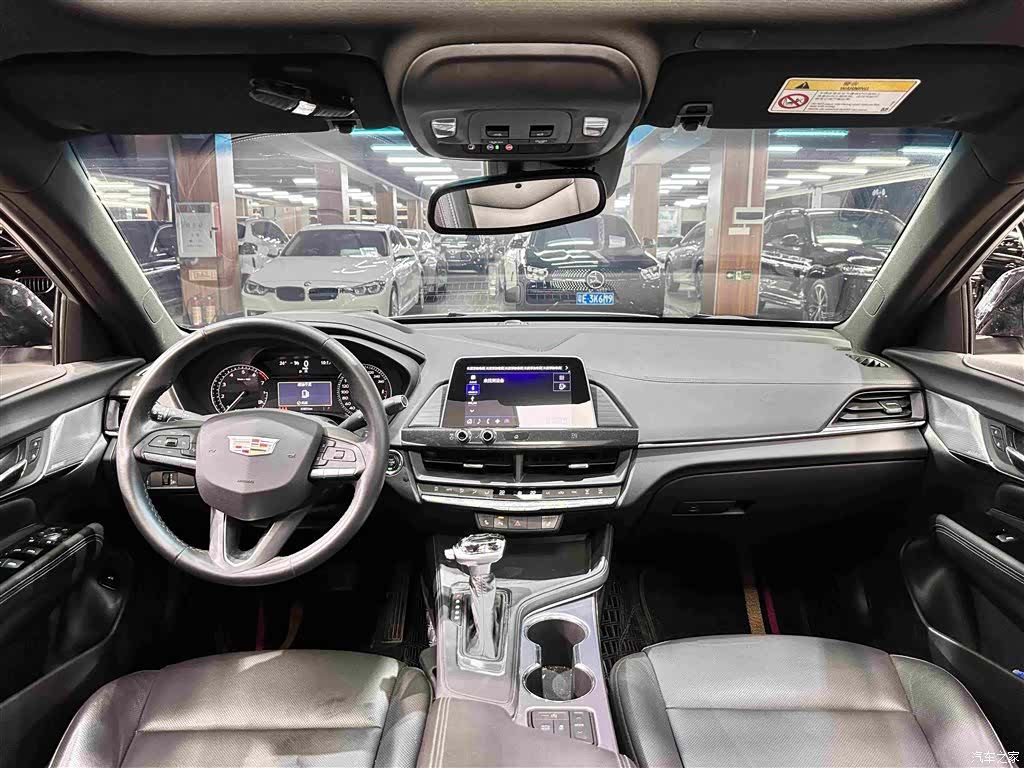 Cadillac CT4, 2022 10
