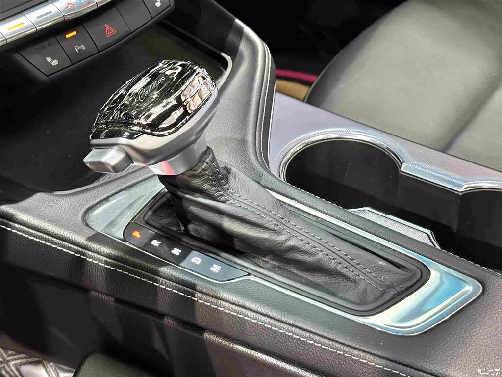Cadillac CT4, 2022 14