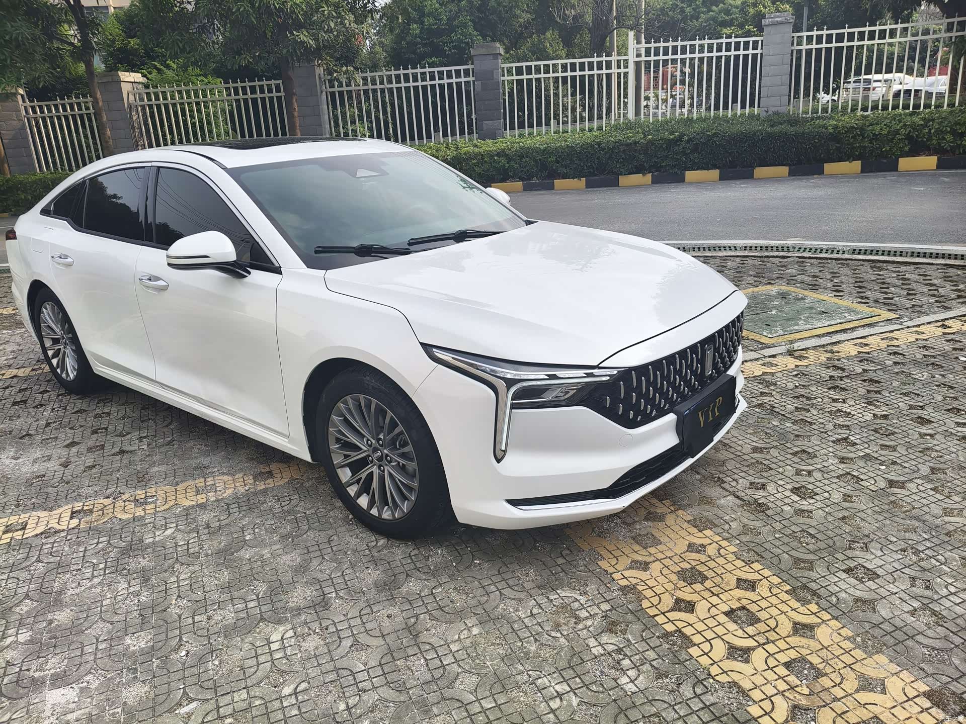 Bestune B70, 2022 3