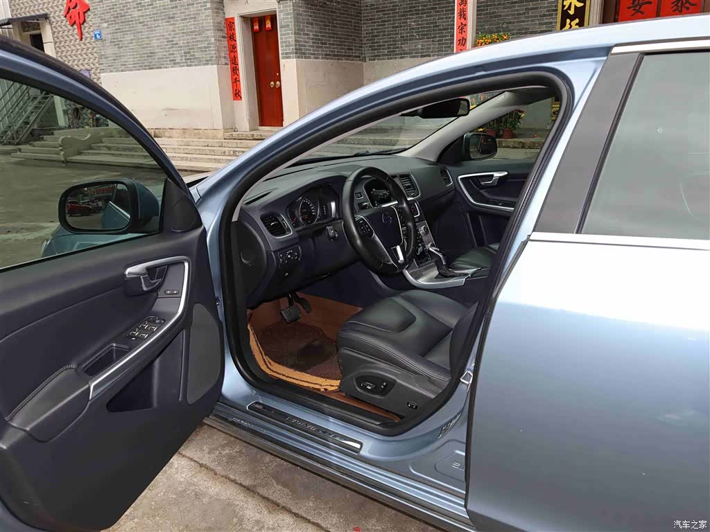 Volvo S60, 2017 4