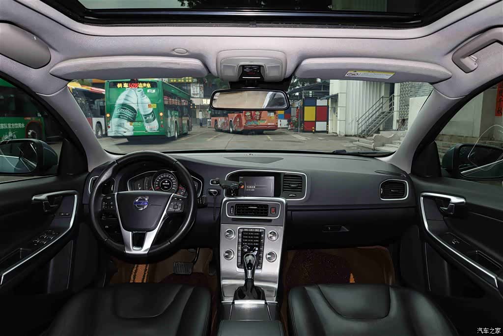 Volvo S60, 2017 все фото