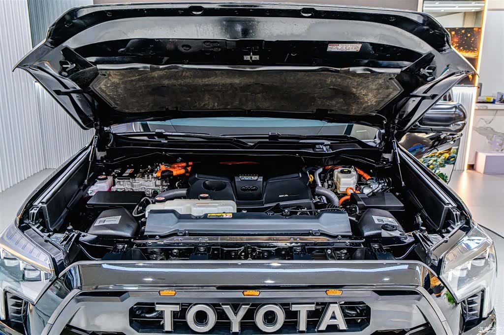 Toyota Sequoia, 2023 13