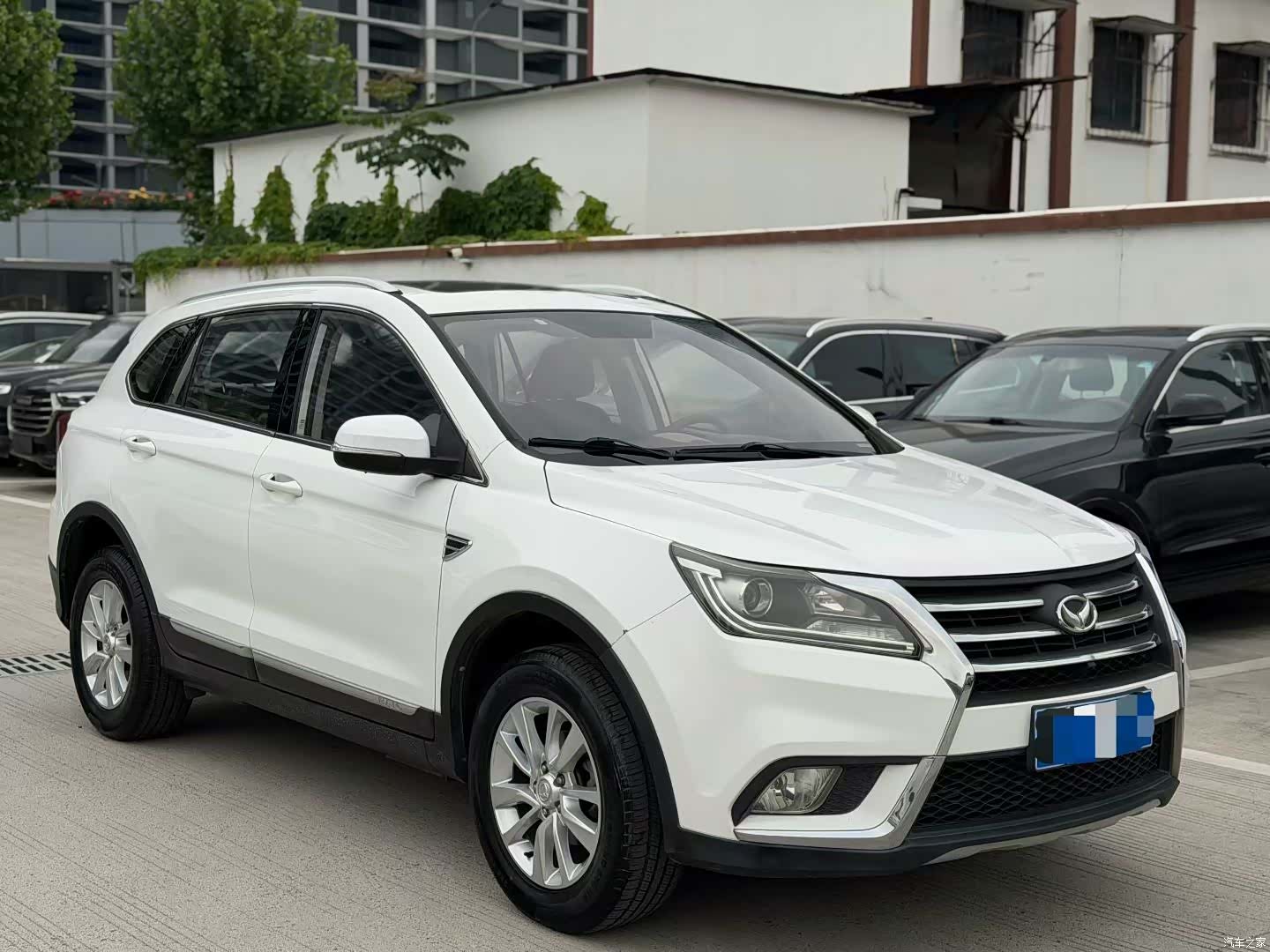 BAIC S6, 2017 3