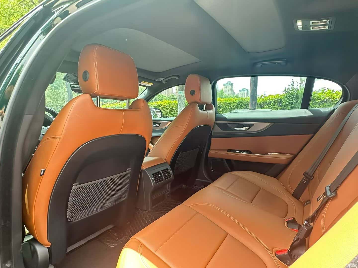 Land Rover XEL, 2022 все фото