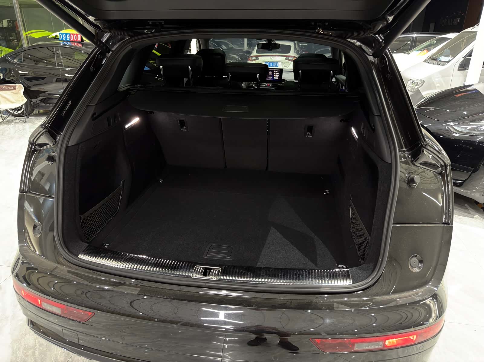 Audi Q5L, 2025 22